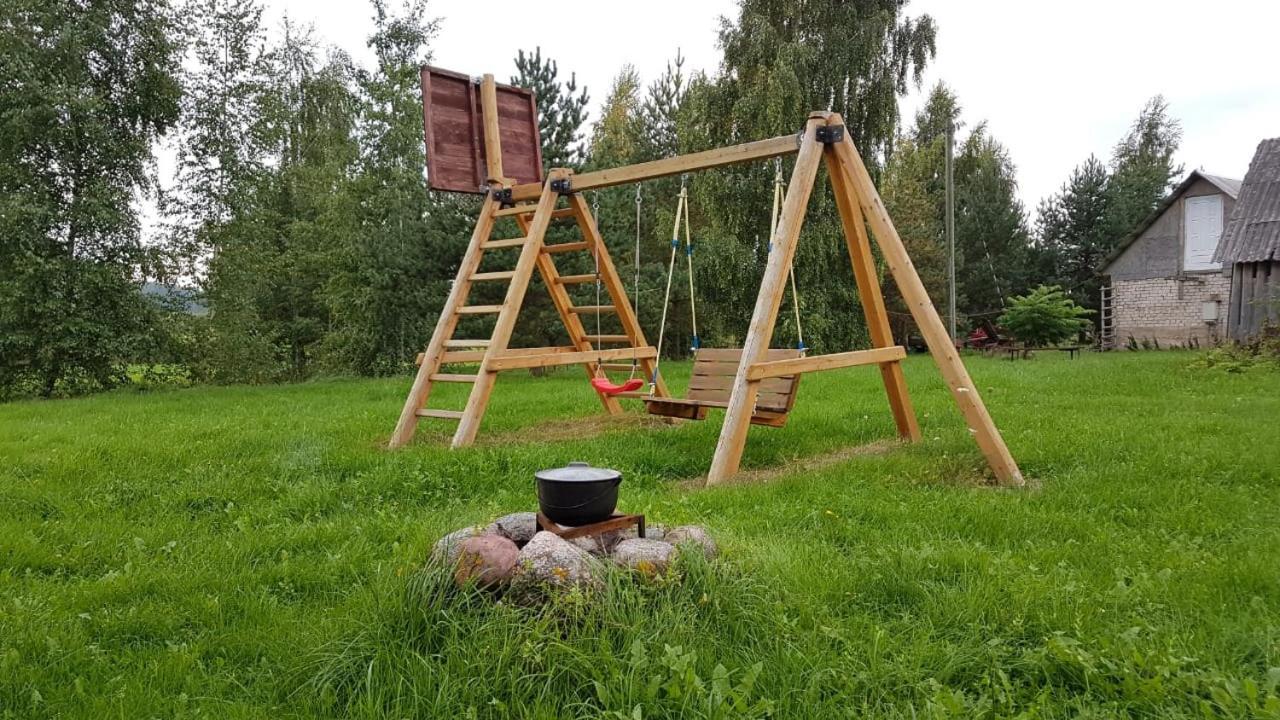 Viesu Maja "Osmany" Hotel Dvarci Luaran gambar